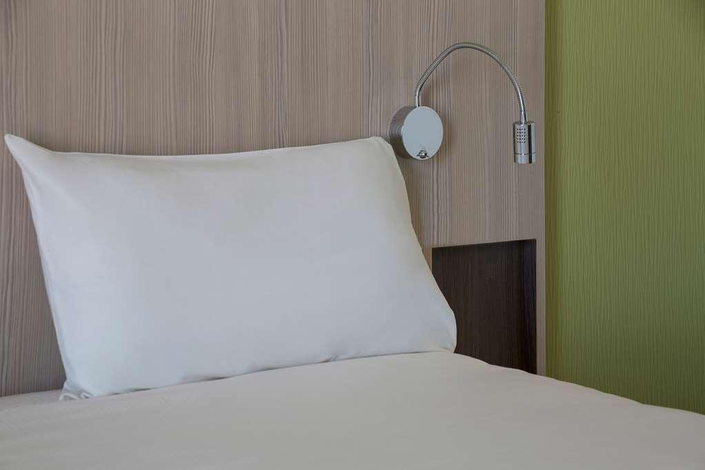 The Originals Access, Hotel Cholet Gare Rom bilde